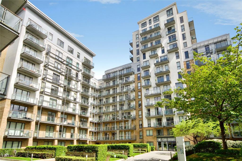 3 bedroom flat for sale