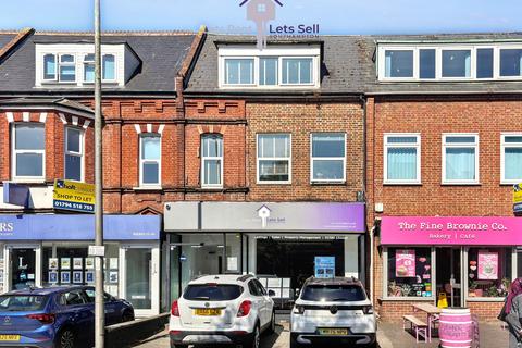 2 bedroom flat to rent, 15 London Road, SO15