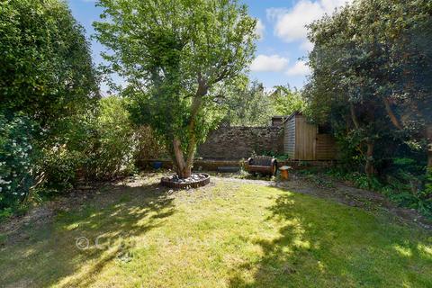 5 bedroom semi-detached house for sale, Beach Road, Littlehampton BN17