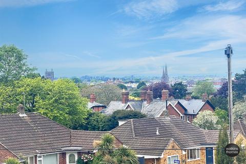 2 bedroom semi-detached house for sale, Underhill Road, Hereford, HR1