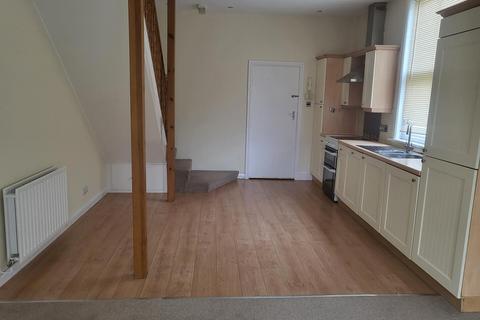 2 bedroom maisonette to rent, Stanhope Road, Darlington