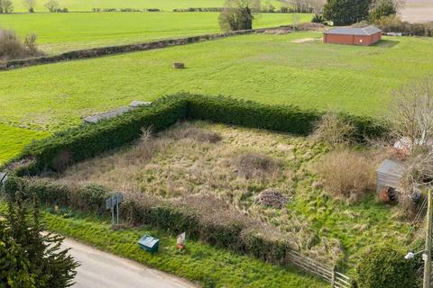 Plot for sale, Edenham Road, Hanthorpe, Bourne, Lincolnshire, PE10