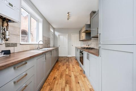 3 bedroom terraced house for sale, York Road, Rushden, Northamptonshire, NN10