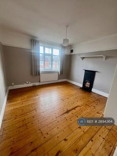 2 bedroom flat to rent, Ferndene Grove, Newcastle Upon Tyne, NE7