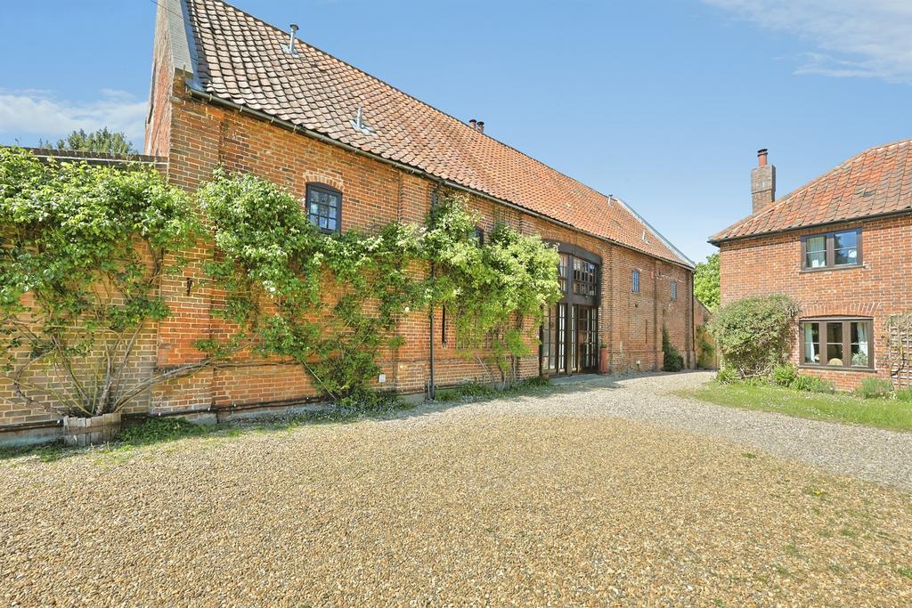 3 bedroom barn conversion for sale