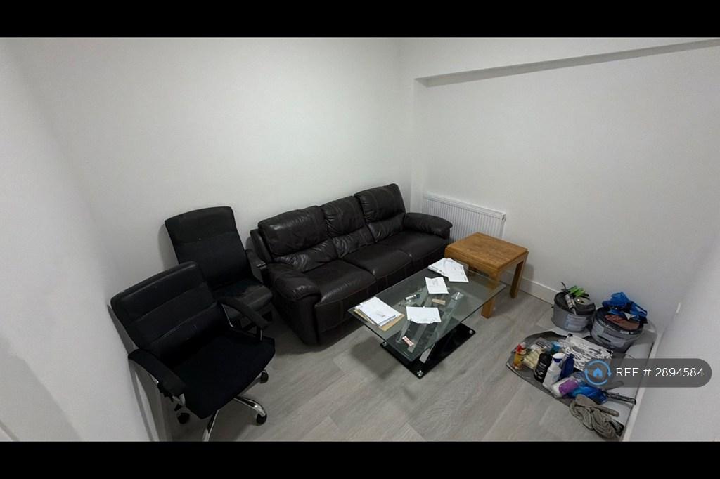 House in London - View 2