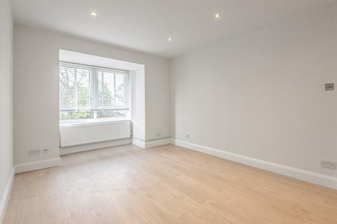 1 bedroom flat to rent, Gunnersbury Gardens, Acton, London, W3