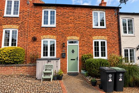 2 bedroom terraced house for sale, West Street, Wellingborough NN9