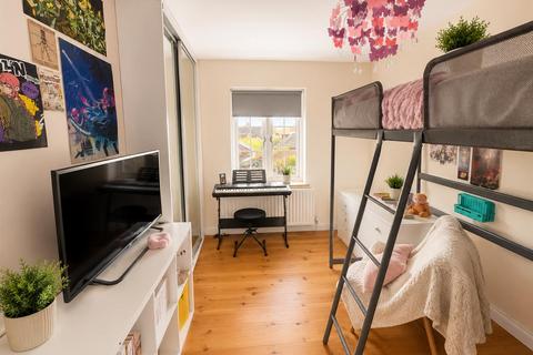 2 bedroom terraced house for sale, West Street, Wellingborough NN9