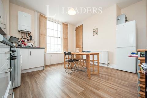2 bedroom flat to rent, Church Street, Faringdon, Oxfordshire, SN7