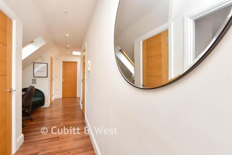 2 bedroom apartment for sale, 2 Outwood Lane, Chipstead CR5