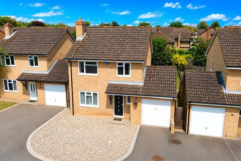 Houses for sale in Calcot | OnTheMarket