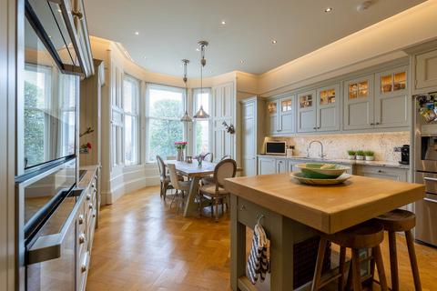 4 bedroom ground floor flat for sale, 5 Castlebeigh Park, Pitlochry PH16 5QH