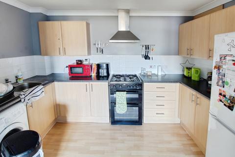 2 bedroom flat to rent, Overland Mews, Peterborough PE2
