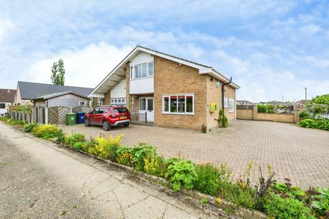 4 bedroom detached house for sale, Priors Road, Whittlesey, PE7