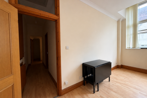 2 bedroom flat to rent, Atlantic Mansions, Albert Road South, Southampton, SO14