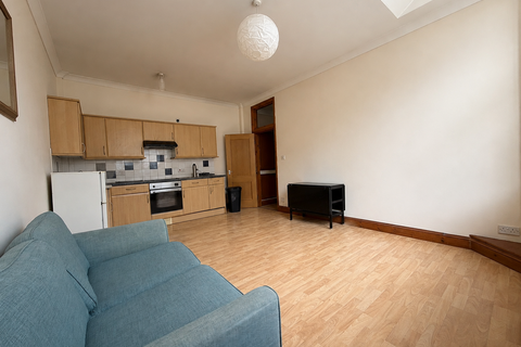 2 bedroom flat to rent, Atlantic Mansions, Albert Road South, Southampton, SO14
