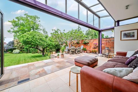 6 bedroom detached house for sale, Harvey Road, Guildford, Surrey, GU1