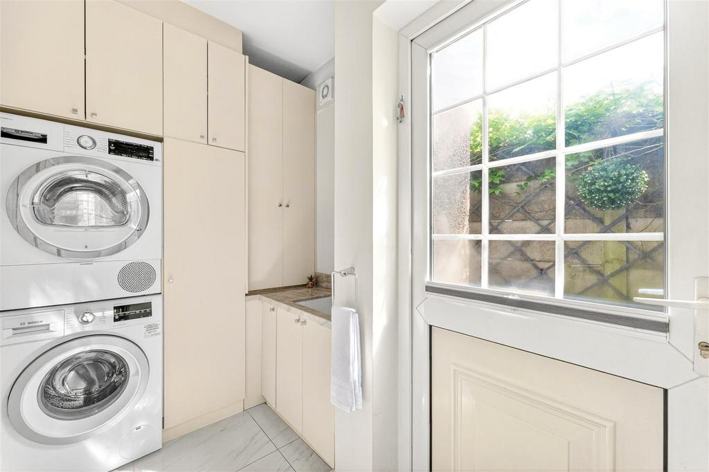 Utility room, utility