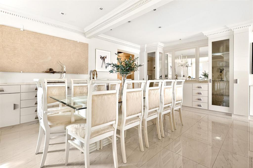 Dining room, open plan living