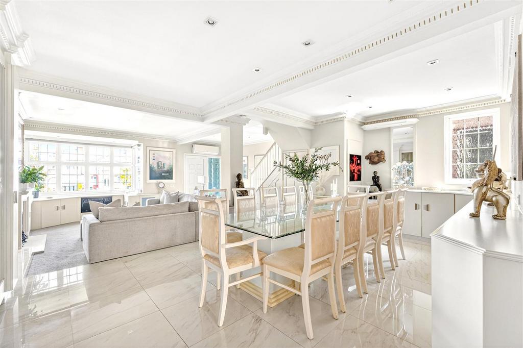 Open-plan living area, open plan living