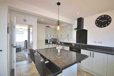3 bedroom detached bungalow for sale, Ellerslie Close, Charminster, Dorchester