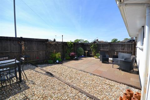 3 bedroom detached bungalow for sale, Ellerslie Close, Charminster, Dorchester