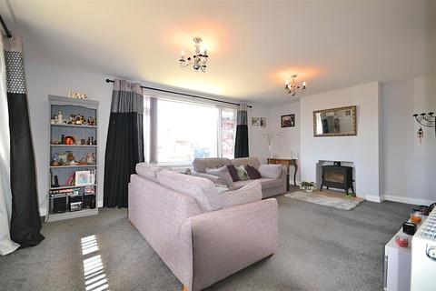 3 bedroom detached bungalow for sale, Ellerslie Close, Charminster, Dorchester