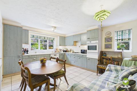 7 bedroom detached house for sale, Taylor Drive Bramley, Bramley, Tadley, Hampshire, RG26