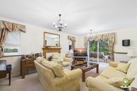 7 bedroom detached house for sale, Taylor Drive Bramley, Bramley, Tadley, Hampshire, RG26
