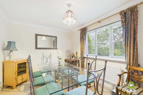 7 bedroom detached house for sale, Taylor Drive Bramley, Bramley, Tadley, Hampshire, RG26
