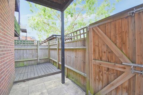 2 bedroom apartment for sale, Molesey Road, Hersham, Walton-on-Thames, KT12
