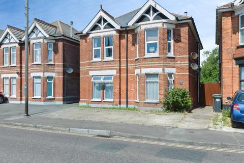 Ground floor maisonette - Alma Road, Bournemouth, BH9