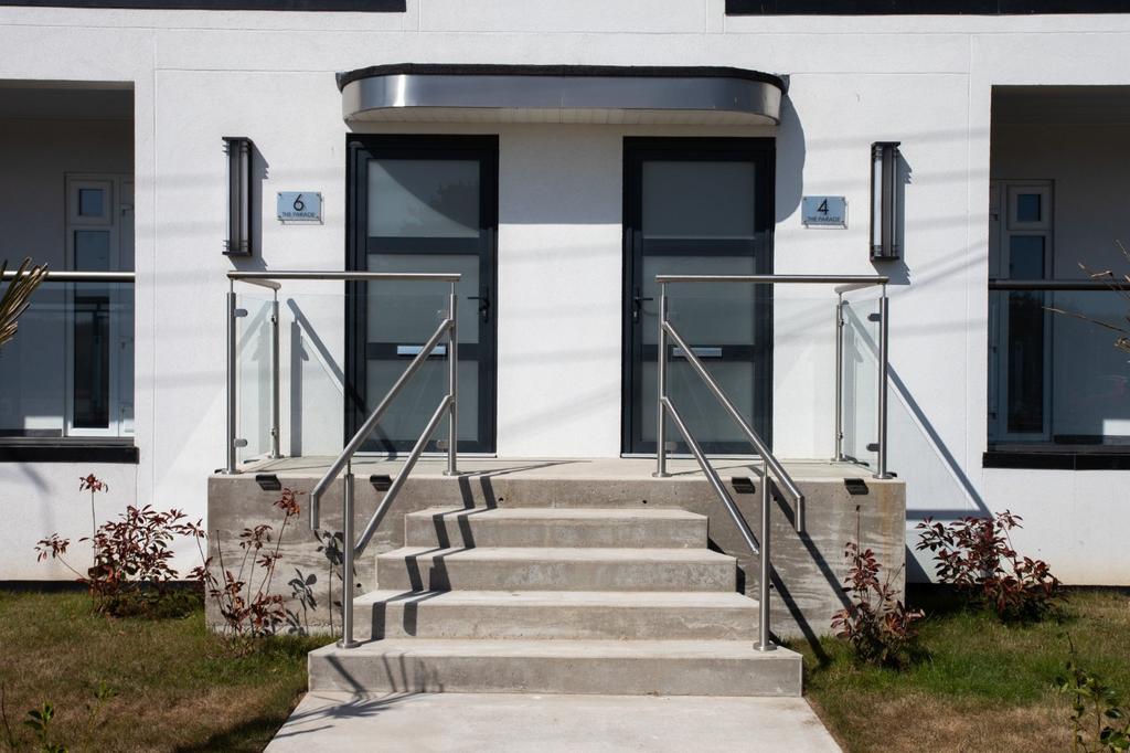 Private Entrance