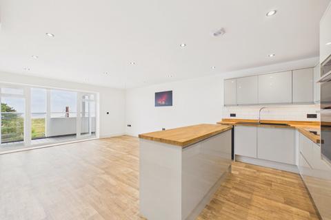 2 bedroom penthouse for sale, The Parade, New Romney TN28