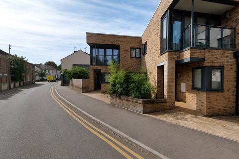 2 bed flat/apartment for rent in Gartlet Road, Hertfordshire WD17