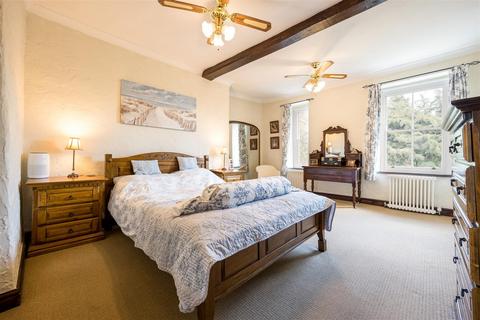 4 bedroom detached house for sale, Station Road, Launton, Bicester