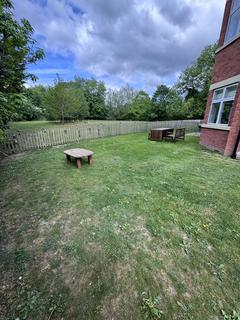 1 bedroom apartment to rent, Bath Road, Taplow