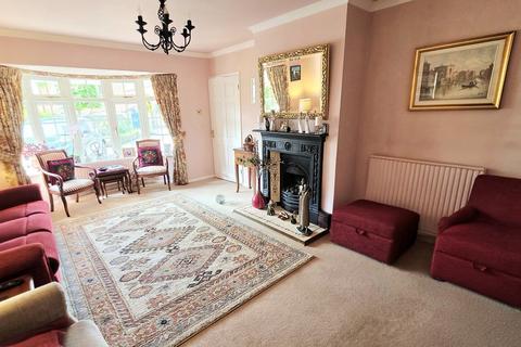 4 bedroom detached house for sale, Halls Lane, Brackley