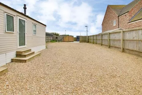4 bedroom property with land for sale - Vista 2