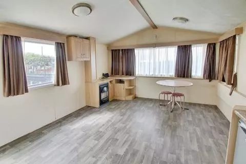 4 bedroom property with land for sale - Vista 4