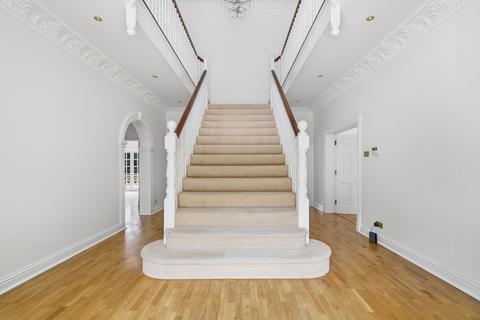 4 bedroom detached house to rent, Wellington Avenue, Virginia Water, GU25