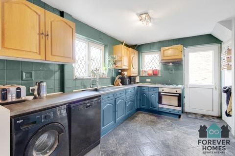 3 bedroom semi-detached house for sale, Ravenfield Drive, Barnsley, S71