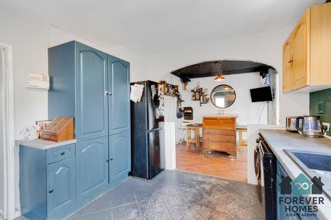 3 bedroom semi-detached house for sale, Ravenfield Drive, Barnsley, S71