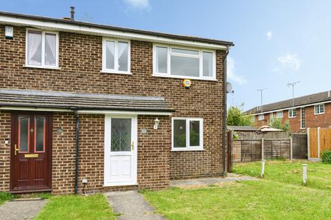 3 bedroom end of terrace house for sale, Begonia Close, Chelmsford, CM1
