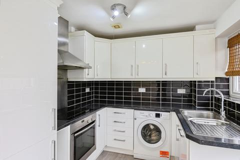 3 bedroom end of terrace house for sale, Begonia Close, Chelmsford, CM1