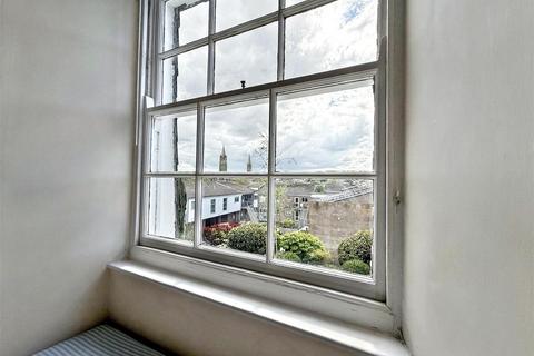 2 bedroom flat for sale, Moresk Road, Truro