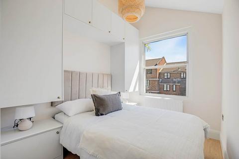 2 bedroom flat for sale, Westbourne Park Road, Notting Hill, London