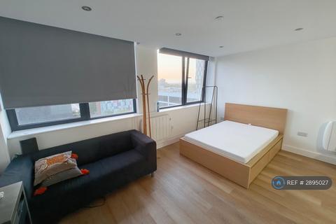 Studio to rent, Talbot Road, Manchester, M16