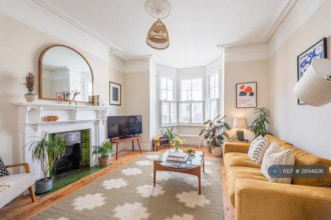 1 bedroom flat to rent, Marlborough Road, Falmouth, TR11